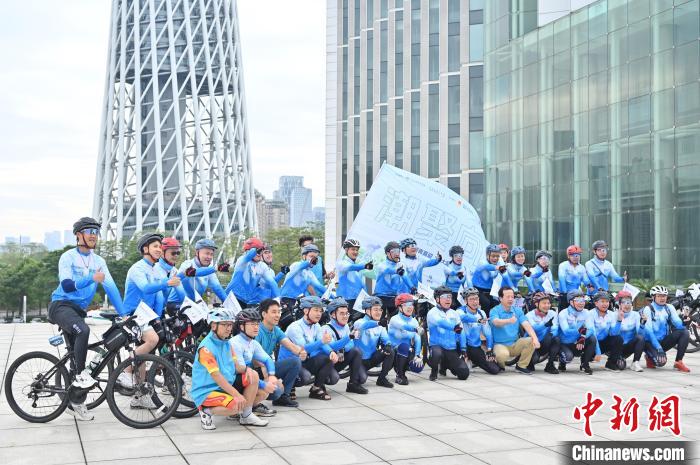 潮青骑行迎盛会 全程宣传促交流