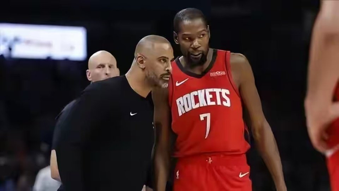 NBA常规赛分区前十格局初定 火箭猛龙热火陷困境